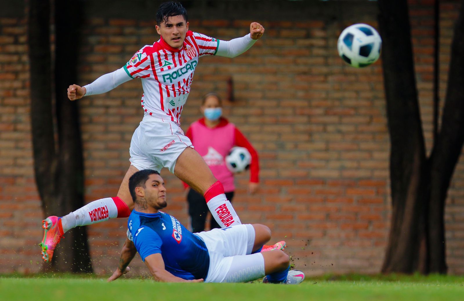 Las Fuerzas B Sicas De Necaxa Se Imponen A Las De Cruz Azul