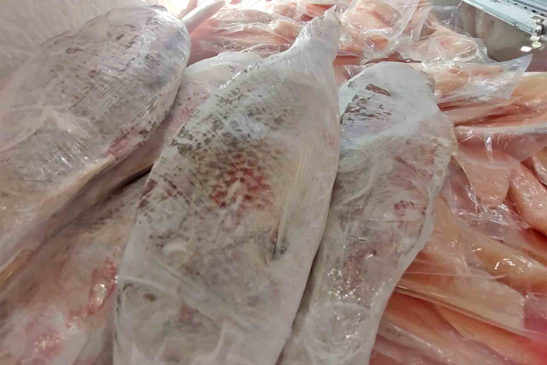 Se inunda mercado de Aguascalientes de pescado chino