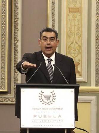 Sergio Salomón Céspedes Peregrina Nuevo Gobernador Sustituto De Puebla ...