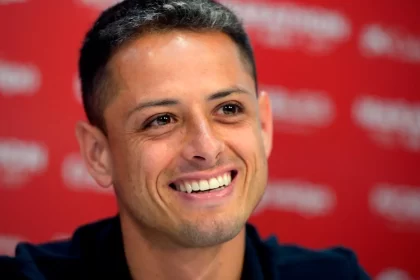 "Chicharito" Hernández ya tendría fecha de presentación con Chivas