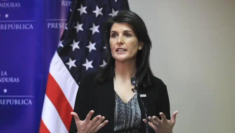 Nikki Haley, tras el retiro de DeSantis: "Solo quedamos un hombre y una mujer"