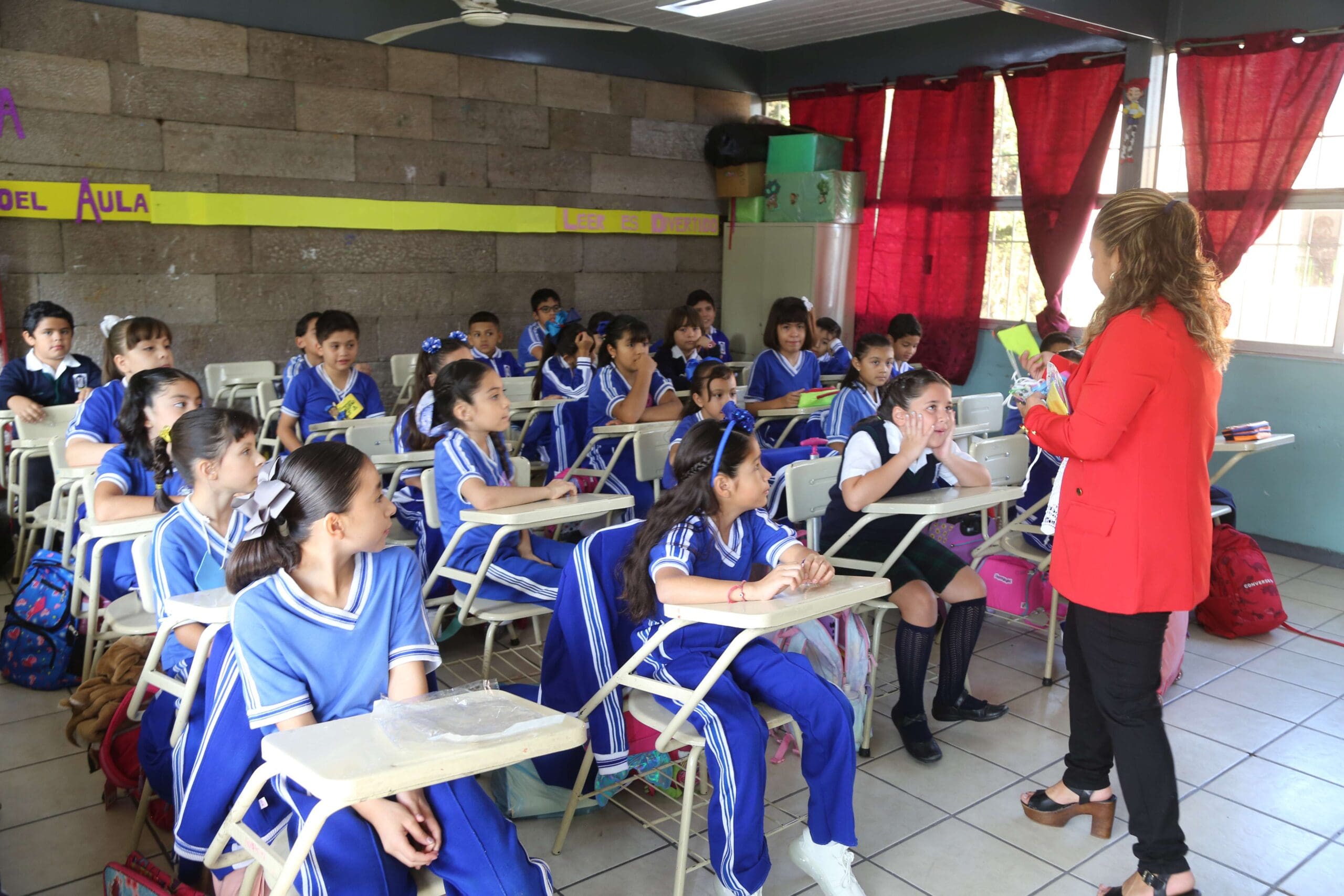 Regresan A Clases Cerca De 300 Mil Alumnos De Educación Básica El Día De Hoy Periodico 1535