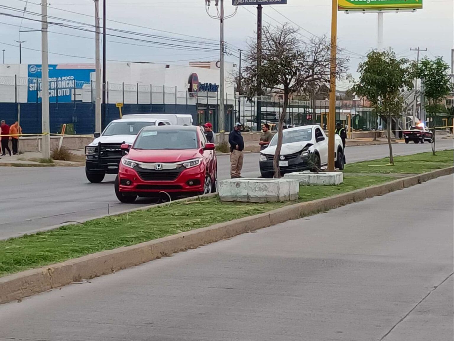 Sexagenario murió de un infarto mientras conducía su camioneta en Santa Anita