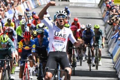 El mexicano Isaac del Toro conquista segunda etapa del TDU Australia