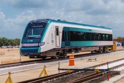 Tren Maya estará listo al 100% en abril o mayo: AMLO