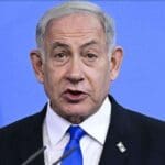 Netanyahu rechaza propuesta de fin de la guerra, pese a la cólera de familiares de rehenes