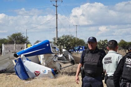 Sigue siendo crítico estado del piloto