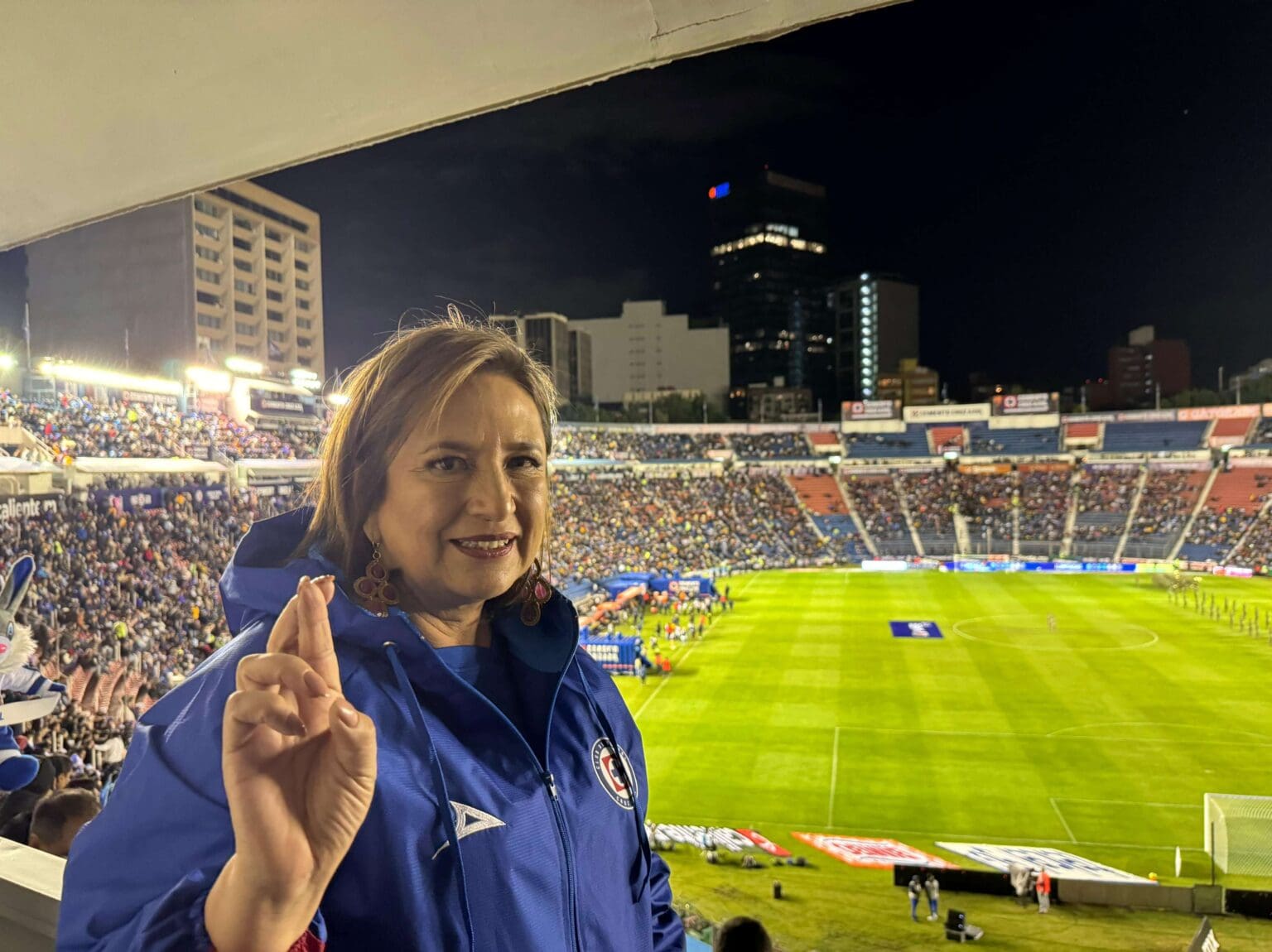 Xóchitl Gálvez presume visita al Estadio Ciudad de los Deportes