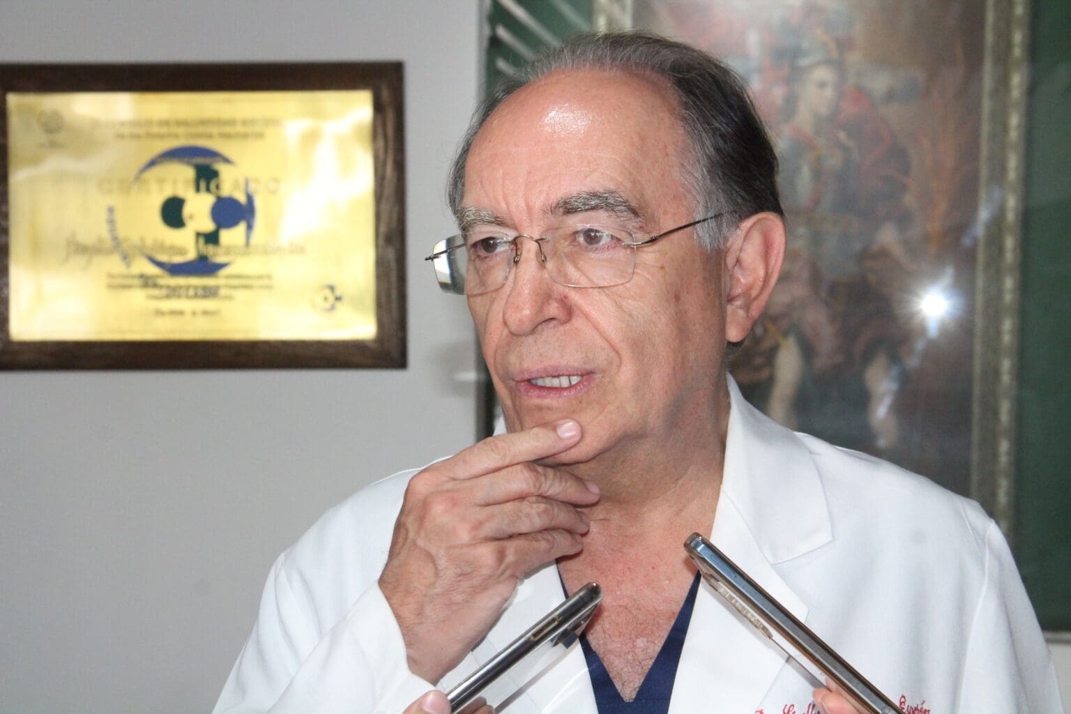 Retrocedimos 30 años en salud: Dr. Llamas