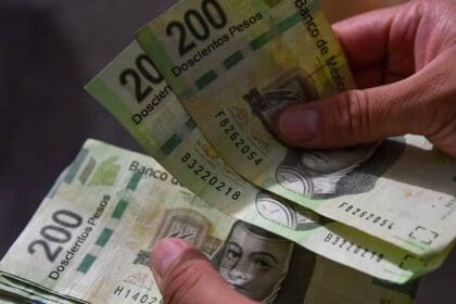 Denuncian desfalco de 2mil 500mdp a fondo de pensiones en Nayarit