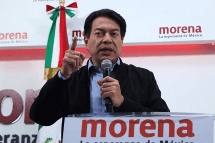 Mario Delgado destaca el paquete de iniciativas de AMLO