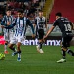 Necaxa mantiene el invicto al empatar con Pachuca