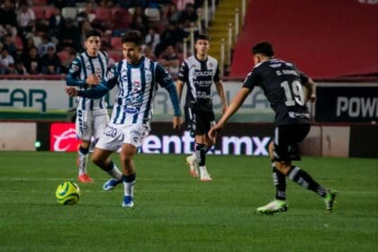 Necaxa mantiene el invicto al empatar con Pachuca