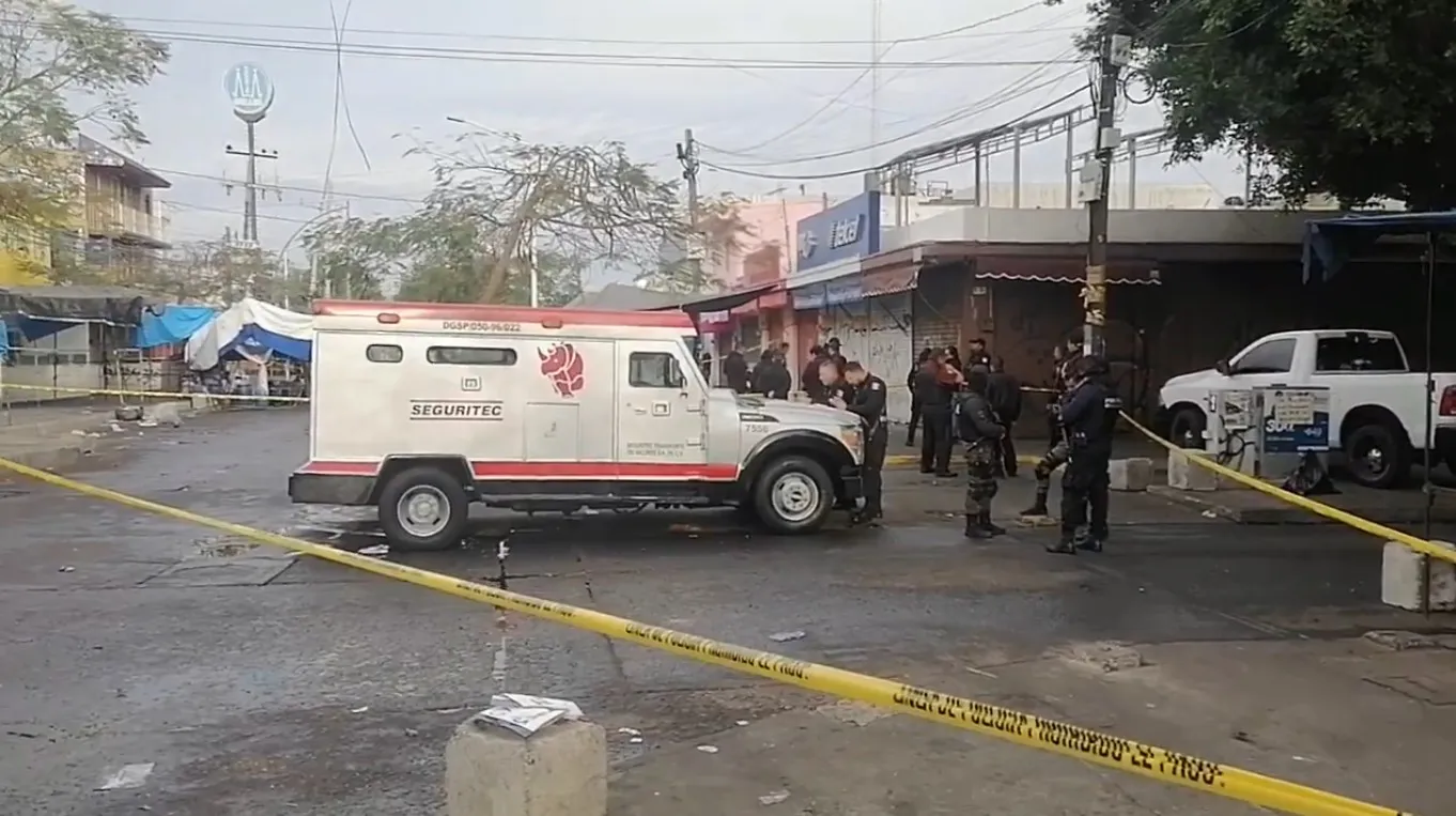 Matan a 2 custodios de camioneta de valores en Guadalajara