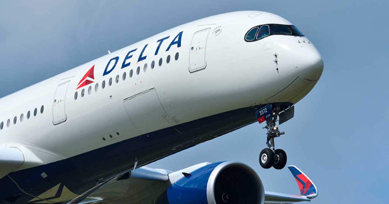 Llueven gusanos a pasajeros en vuelo de Delta Airlines