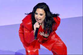 Demi Lovato interpreta "Heart Attack" en evento de salud cardíaca