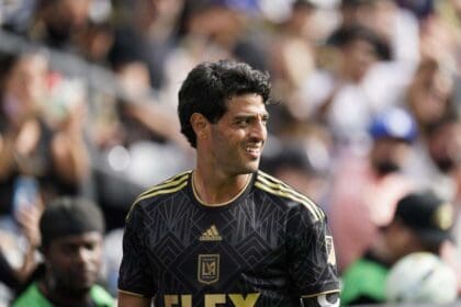 Carlos Vela cerca de renovar contrato con LAFC