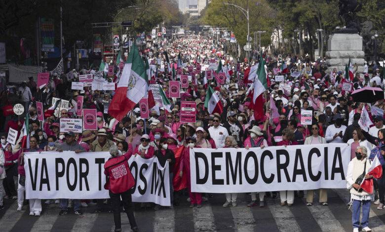 Marcha por la democracia, expresión que llegó a todos lados: CCE