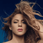 Shakira desata euforia con fotos previas al lanzamiento de su disco