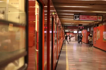 Usuario del Metro se arroja a las vías en estación General Anaya