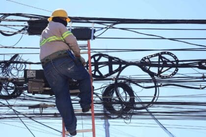 Emprende Municipio operativo “Limpiando tu Ciudad de Cables”