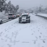 Cierran tramos carreteros por nevadas en Chihuahua