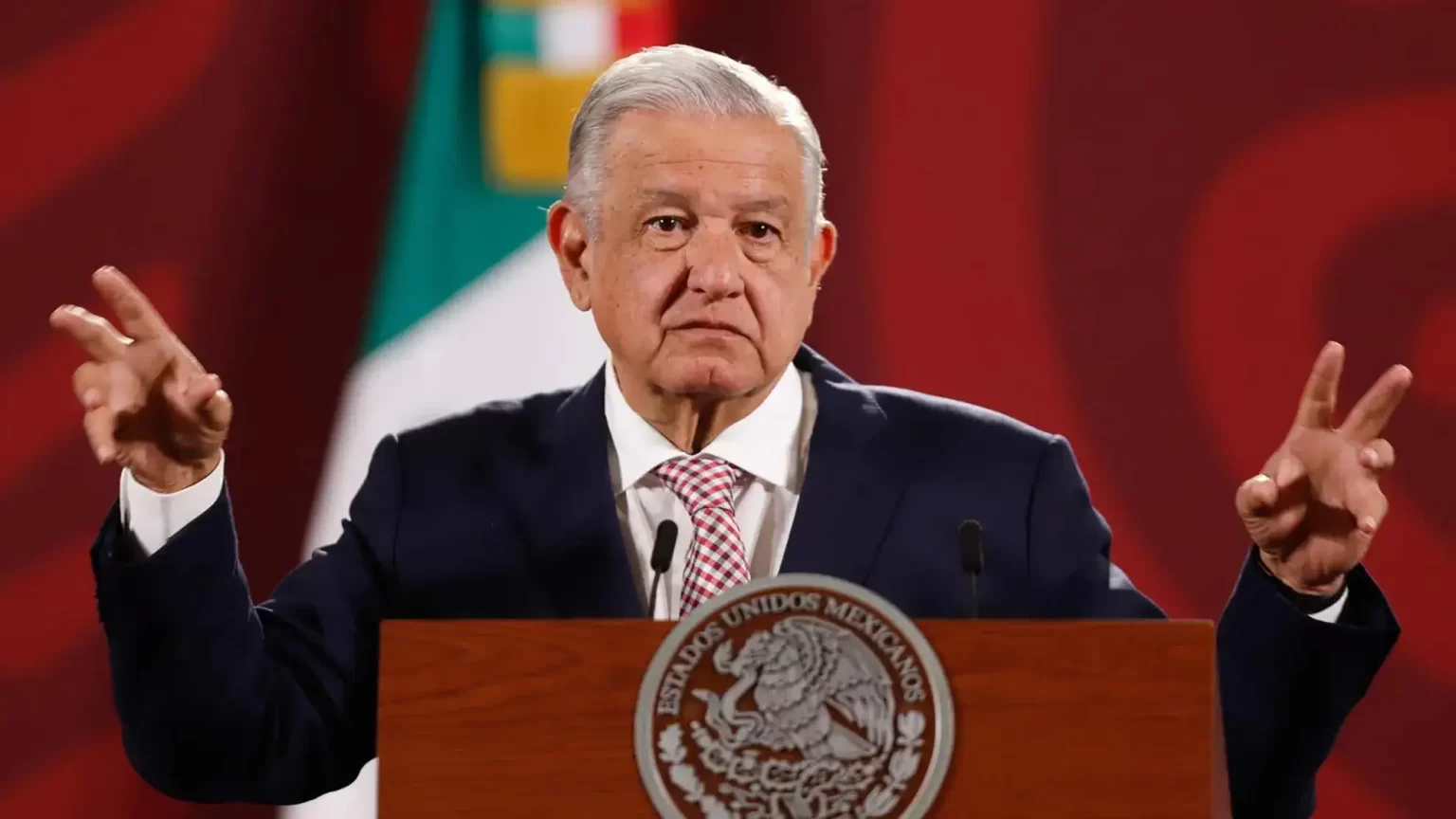 "Sin novedad", dice AMLO sobre Marcha por la Democracia