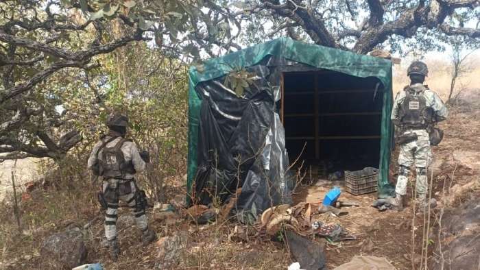 Guardia Nacional asegura 11 artefactos explosivos artesanales