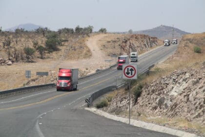 Arterias federales inseguras y totalmente descuidadas: CMIC