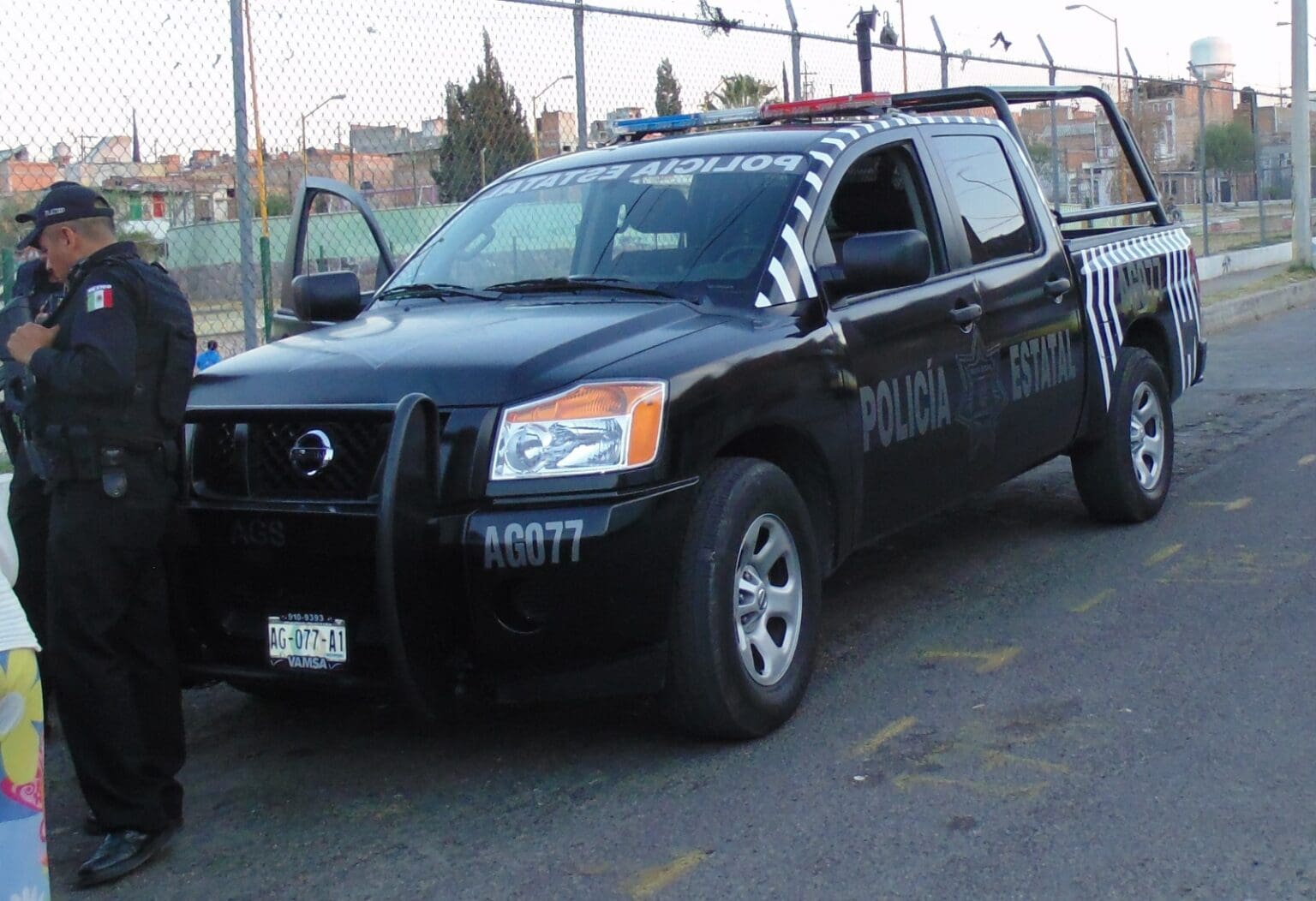 Detuvieron a dos narco-agentes ministeriales vendiendo droga crystal frente al Hospital Tercer Milenio