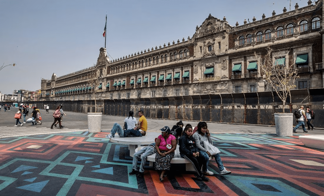 Alistan blindaje de Palacio Nacional previo a marcha del 8M