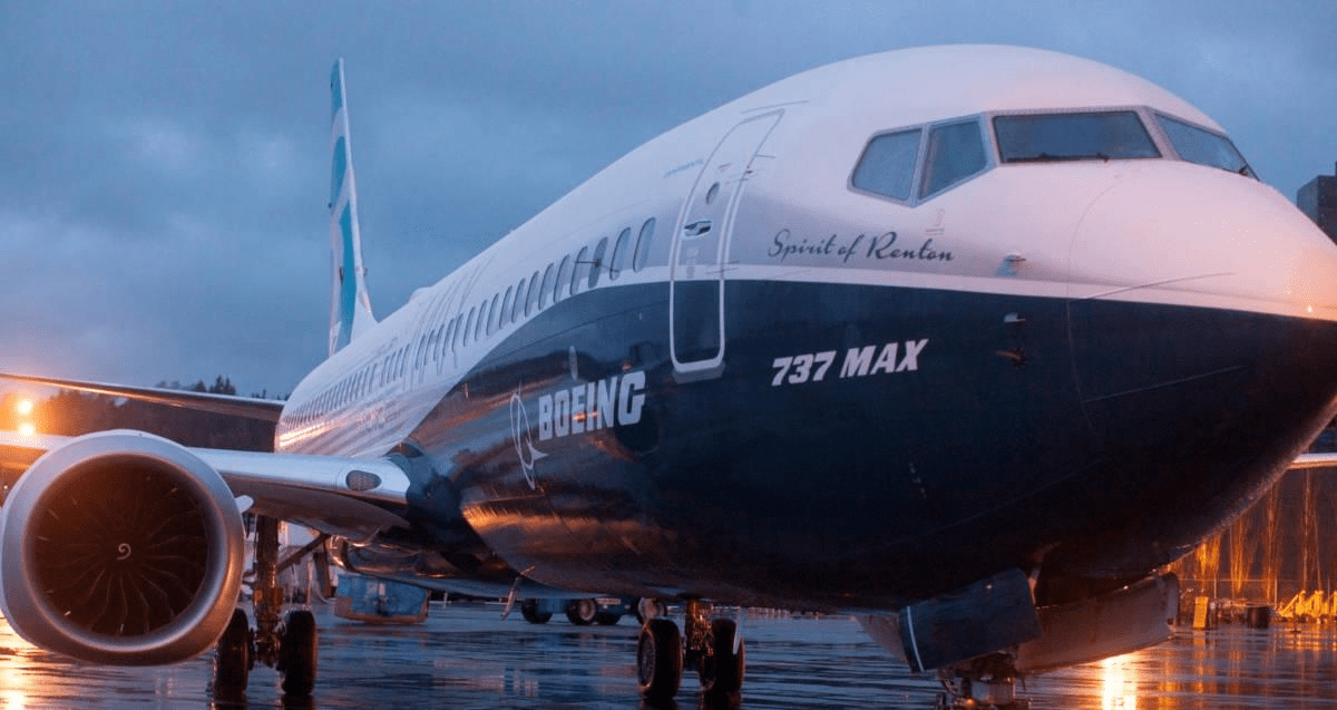 Investigan explosión del Boeing 737 MAX de Alaska Airlines