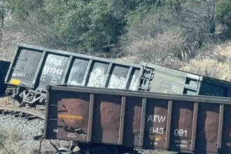 Se descarrilan vagones de ferrocarril en Nogales