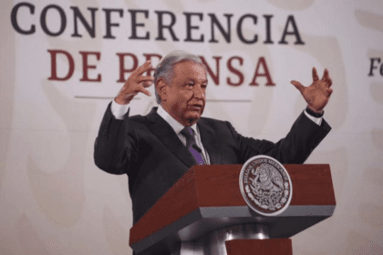 AMLO reprueba extorsión y violencia a transportistas de Acapulco