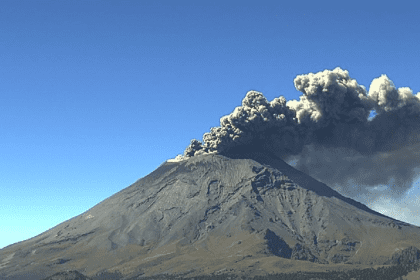 Alertan por enfermedades respiratorias, tras caída de ceniza del Popo