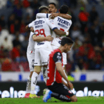 Monterrey mantiene el liderato; derrota 2-1 al Atlas