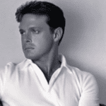 Luis Miguel comparte foto de sí mismo creada con IA