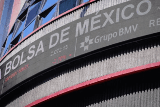 La Bolsa mexicana gana 1,93 % anotando su segundo mayor avance diario del año