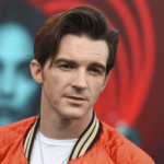 Actores de Nickelodeon se retractan tras burlarse de Drake Bell