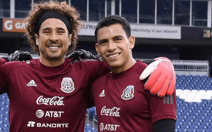 Malagón se siente agradecido con Ochoa por sus consejos