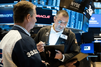 Wall Street cierra en verde y el Dow Jones gana un 1,22 %