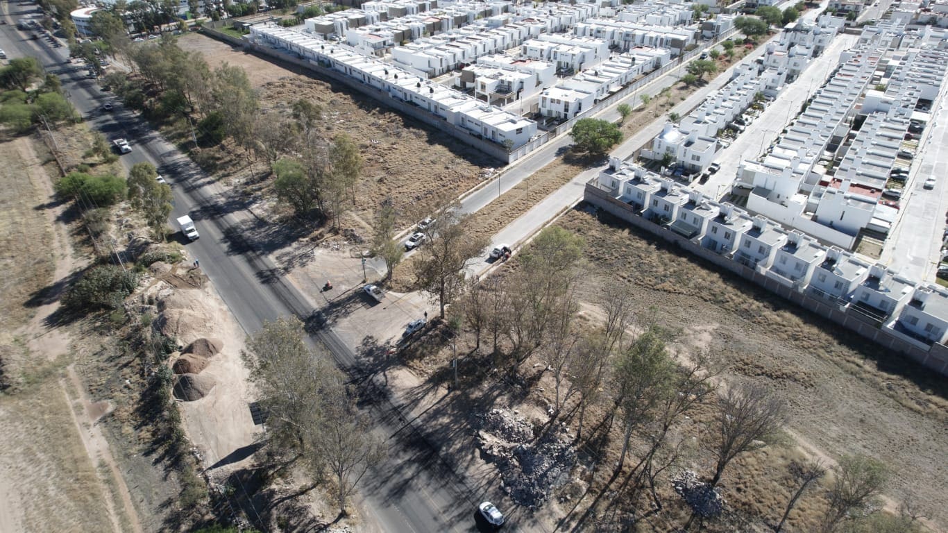 Piden tomar precauciones por cierre de acceso a la Av. Haciendas de Santa Mónica