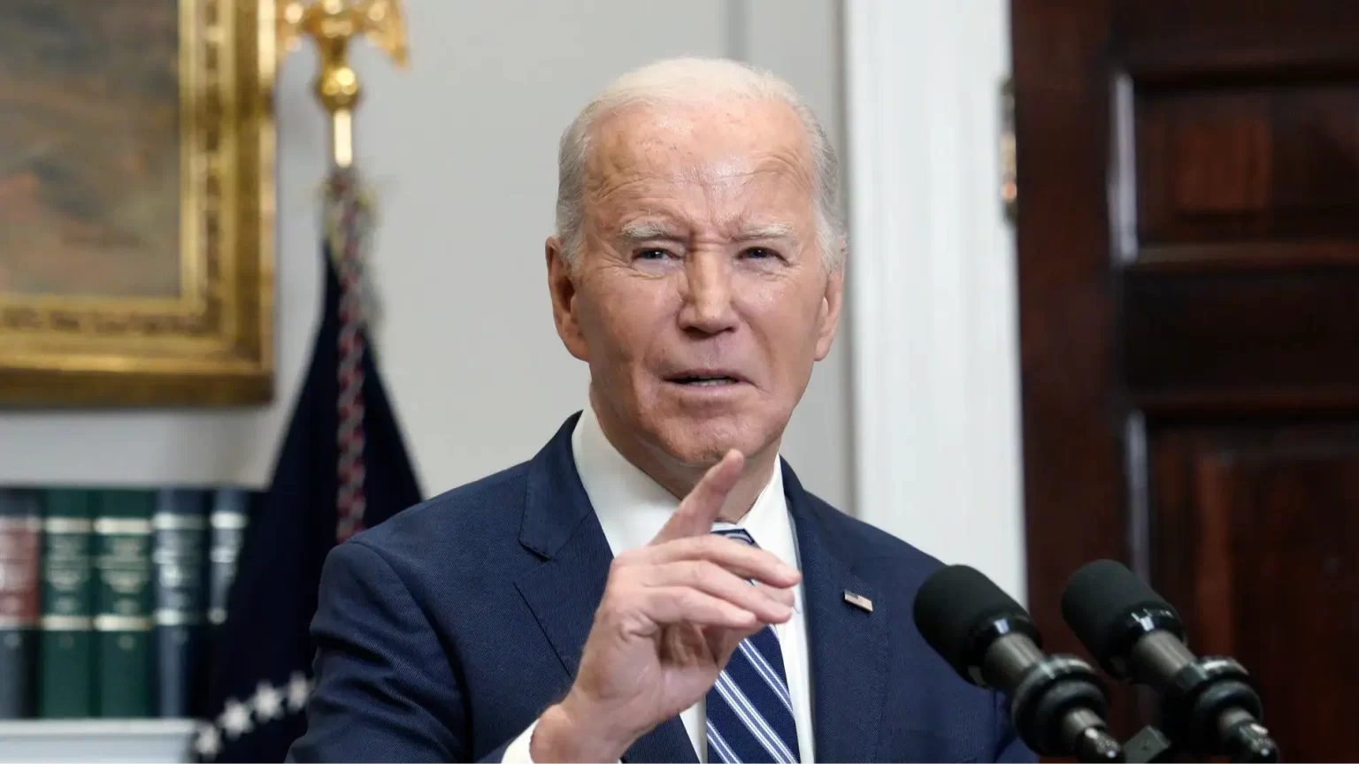 Biden anuncia lanzamientos aéreos de alimentos para Gaza y un posible corredor marítimo