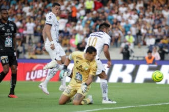 Pumas se impone en duelo de felinos