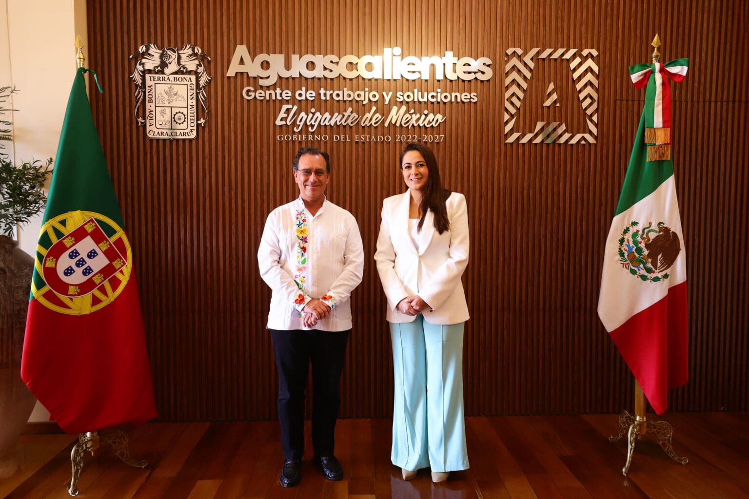 Tere estrecha lazos de cooperación con Portugal