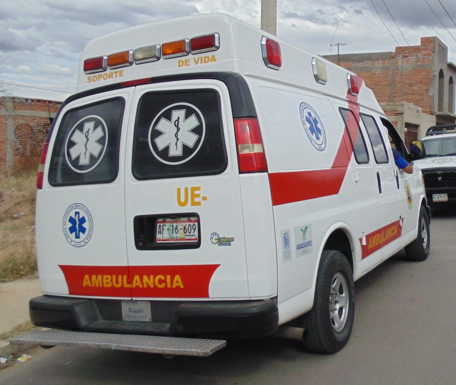 Una joven intentó suicidarse en la colonia San Luis y se encuentra grave