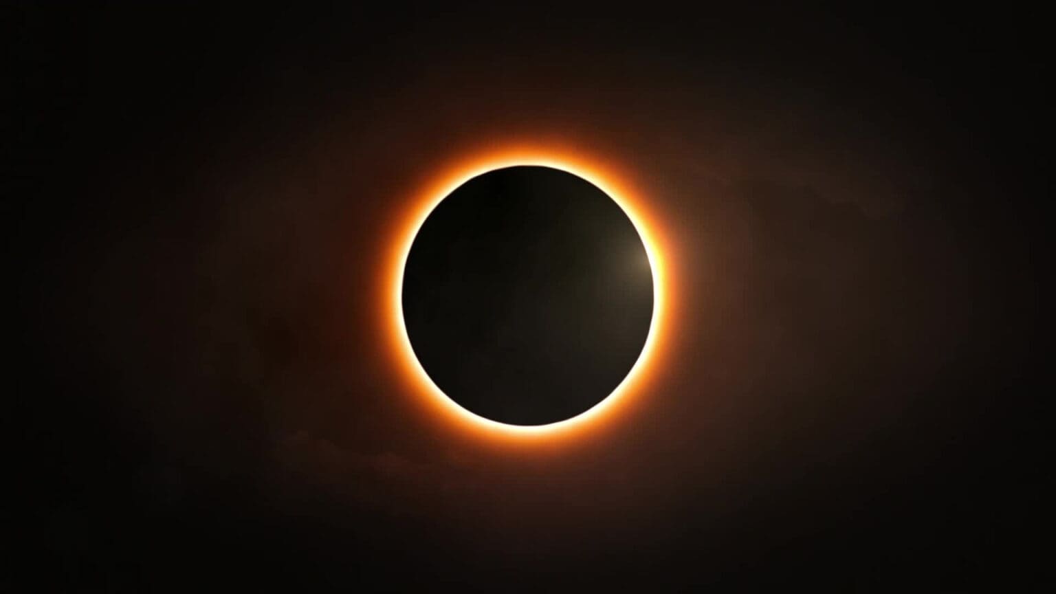 Llaman a evitar presencial el eclipse de manera directa