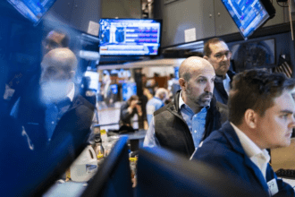 Wall Street cierra mixto y el Dow Jones baja un 0,6 %