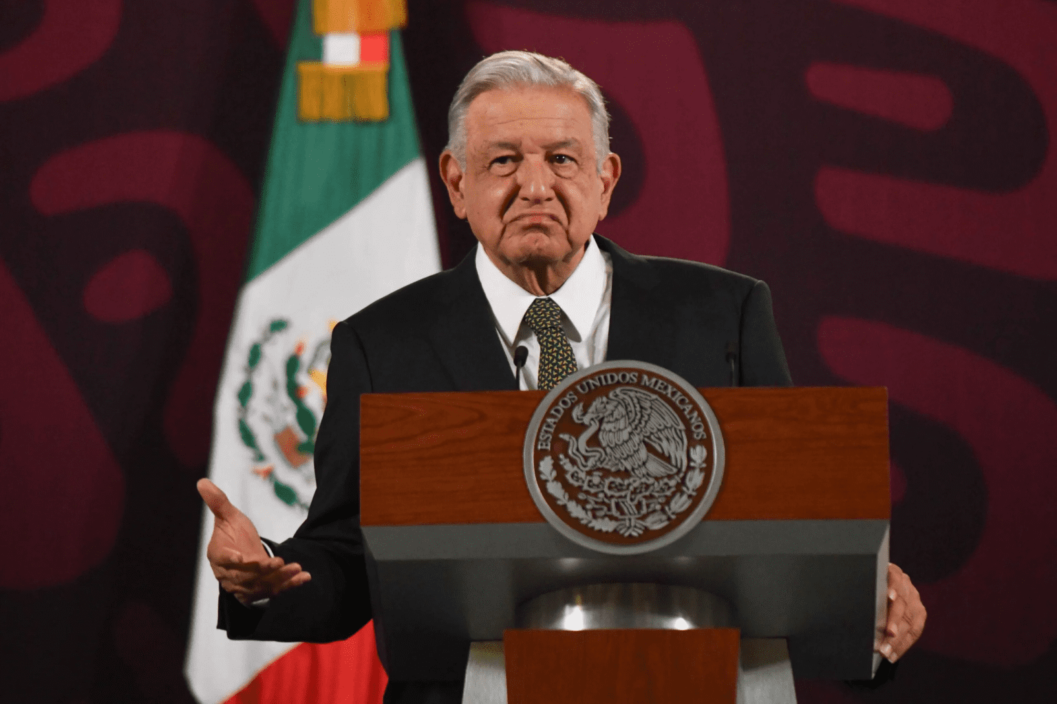 Toda la derecha del mundo está contra Venezuela y Cuba: AMLO