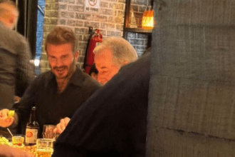 David Beckham llegó a Monterrey y disfrutó de una cerveza típica